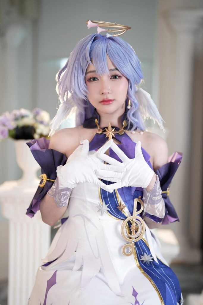 คุณมินตันโชว์แปลงโฉมเป็น Robin จาก Honkai: Star Rail ที่น่ารักทำเอาใจละลาย 3 Robin Honkai: Star Rail Cosplay by Mintan