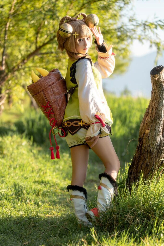 คอสเพลย์ Yaoyao สาวน้อยน่ารักจาก Genshin Impact 3 Yaoyao Genshin Impact Cosplay by Chunmomo