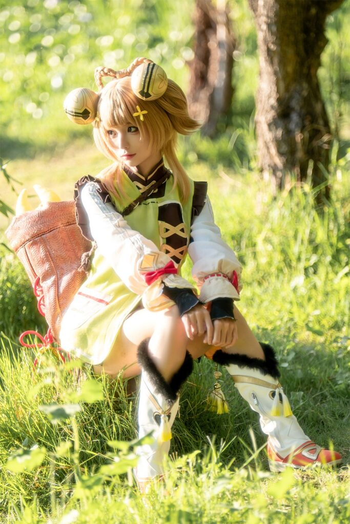 คอสเพลย์ Yaoyao สาวน้อยน่ารักจาก Genshin Impact 5 Yaoyao Genshin Impact Cosplay by Chunmomo