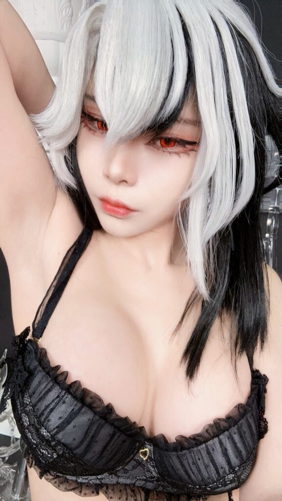 คุณมิรินสุดแซ่บ แปลงโฉมเป็น Arlecchino จาก Genshin Impact ในชุดชั้นใน 6 Arlecchino Genshin Impact Cosplay by Mirin