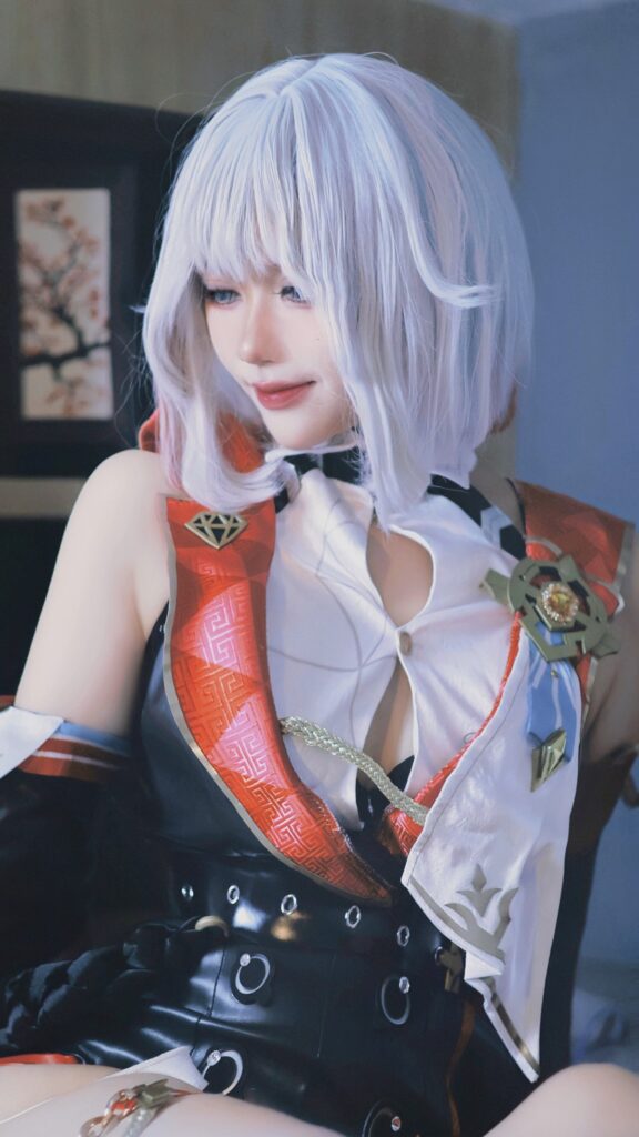 คุณแบมแต่งคอสเพลย์เป็น Topaz จาก Honkai: Star Rail ที่ฟรุ้งฟริ้งละมุนใจ 3 Topaz Honkai: Star Rail Cosplay by Bamu
