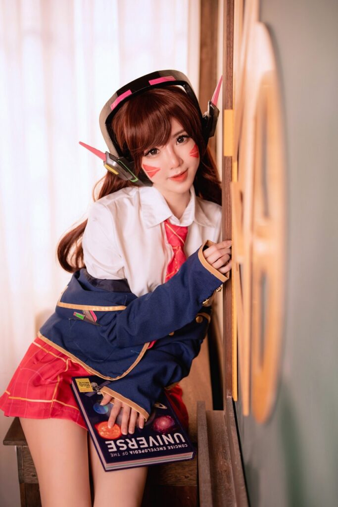สาวหน้าใสแปลงโฉมเป็น D.Va เวอร์ชั่นชุดนักเรียน 4 สาวหน้าใสแปลงโฉมเป็น D.Va เวอร์ชั่นชุดนักเรียน
