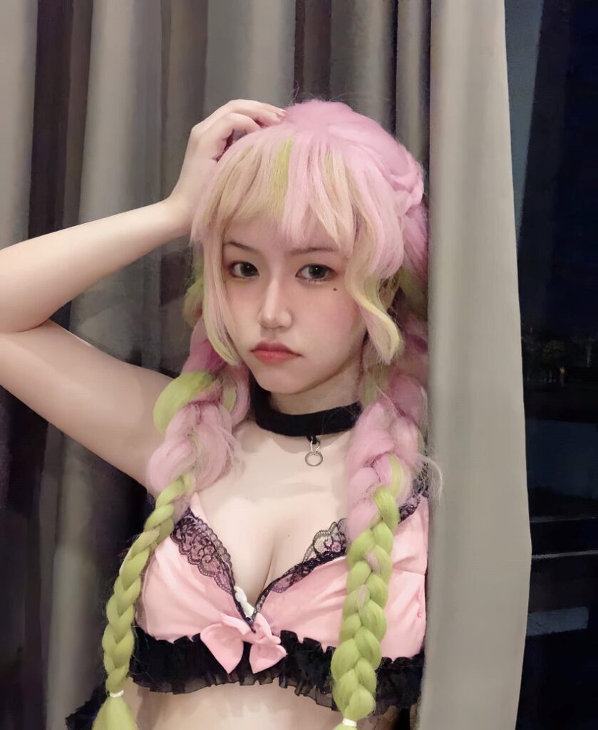 คอสเพลเยอร์ชาวไทยแปลงโฉมเป็น Mitsuri จากดาบพิฆาตอสูรเวอร์ชั่นชุดว่ายน้ำ! 3 คอสเพลเยอร์ชาวไทยแปลงโฉมเป็น Mitsuri จากดาบพิฆาตอสูรเวอร์ชั่นชุดว่ายน้ำ!