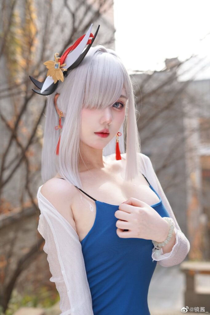 คอสเพลย์ Shenhe ในชุดสายเดี่ยวรัดรูปสุดสวย 5 คอสเพลย์ Shenhe ในชุดสายเดี่ยวรัดรูปสุดสวย