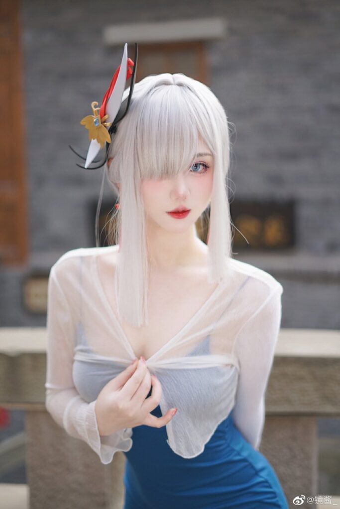 คอสเพลย์ Shenhe ในชุดสายเดี่ยวรัดรูปสุดสวย 2 คอสเพลย์ Shenhe ในชุดสายเดี่ยวรัดรูปสุดสวย