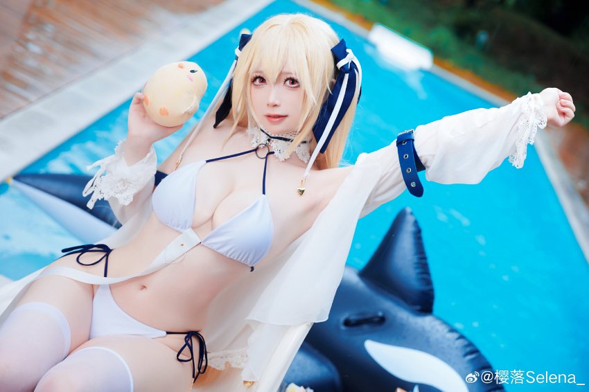 คอสเพลย์ Anchorage จาก Azur Lane ใส่บิกินี่อวดหุ่นสวย