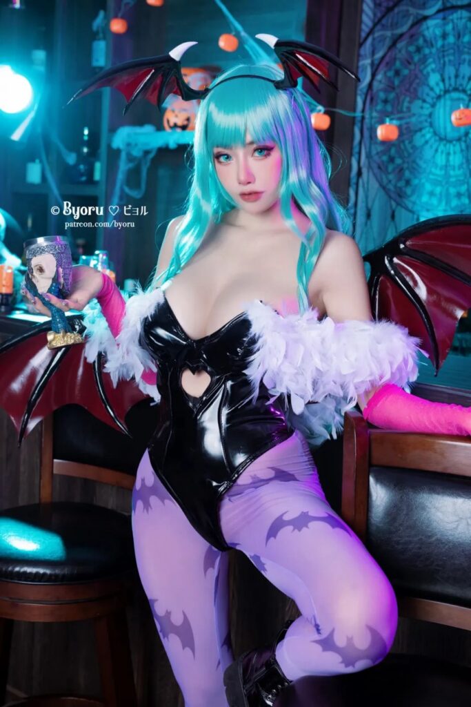 คอสเพลย์ Morrigan สาวดูดเลือดจาก Darkstalkers ฝีมือ Byoru 2 Morrigan Darkstalkers Cosplay by Byoru