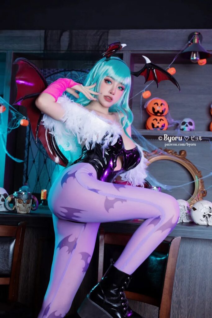 คอสเพลย์ Morrigan สาวดูดเลือดจาก Darkstalkers ฝีมือ Byoru 8 Morrigan Darkstalkers Cosplay by Byoru