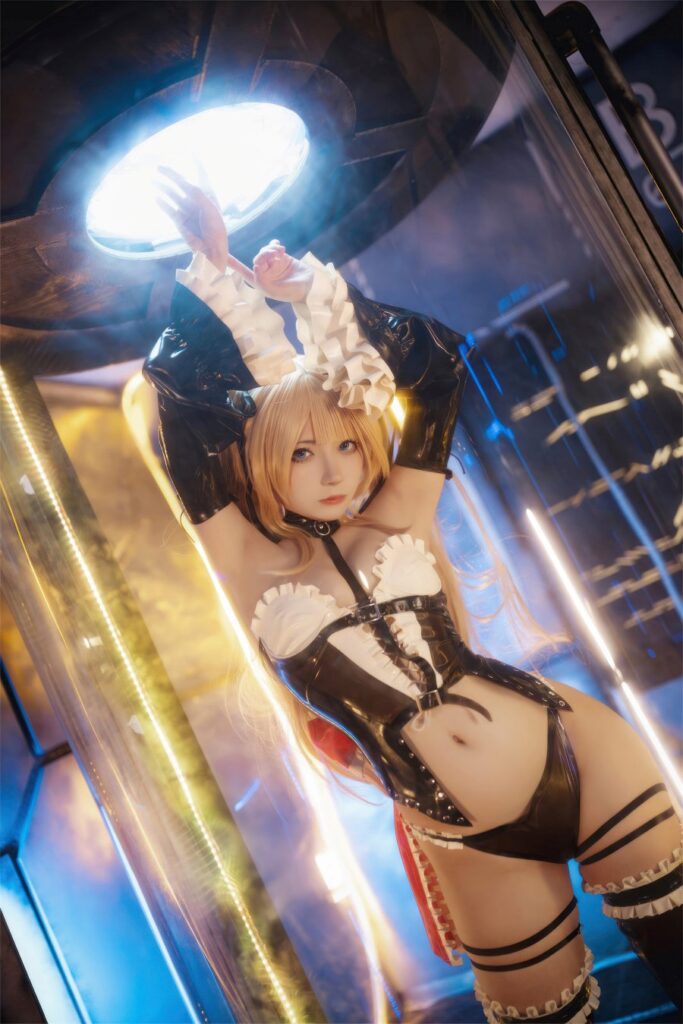 คอสเพลย์ Marie Rose จาก Dead or Alive ในชุดมันแผล่บ 3 Marie Rose Dead or Alive Cosplay by Sanshiya