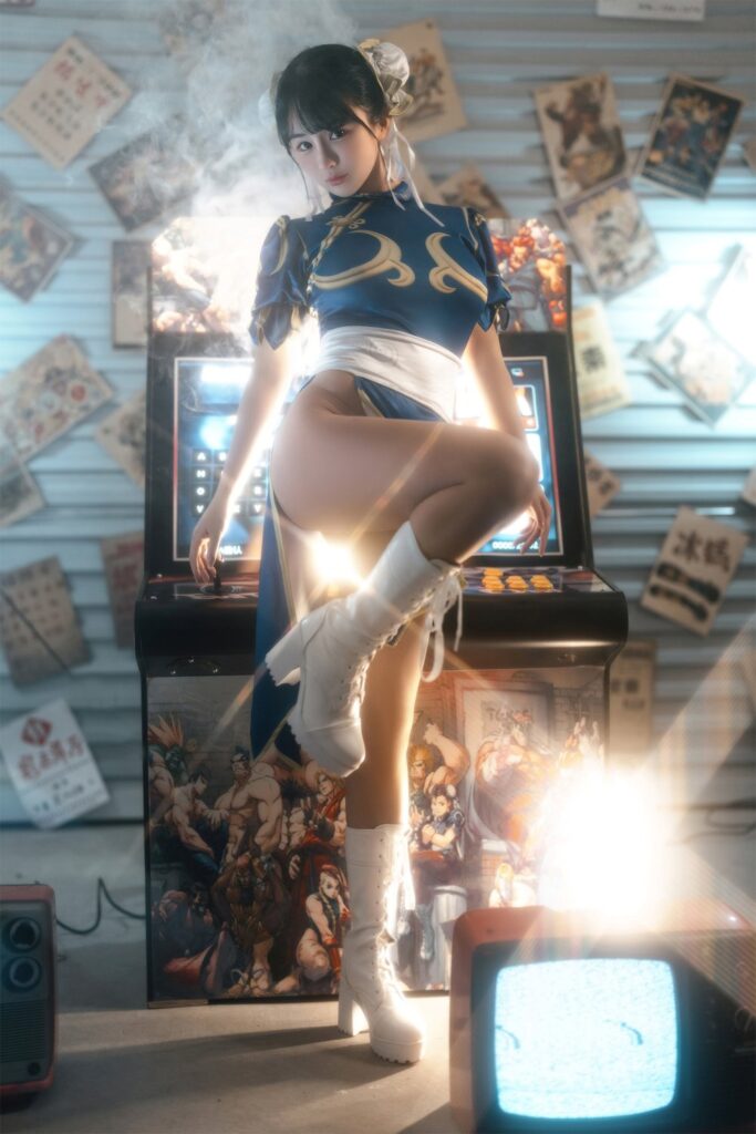 Chun-li Street Fighter Cosplay by Nene Koo