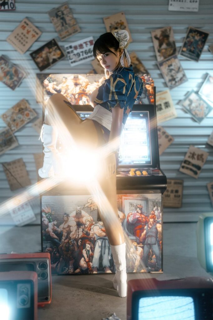 Chun-li Street Fighter Cosplay by Nene Koo