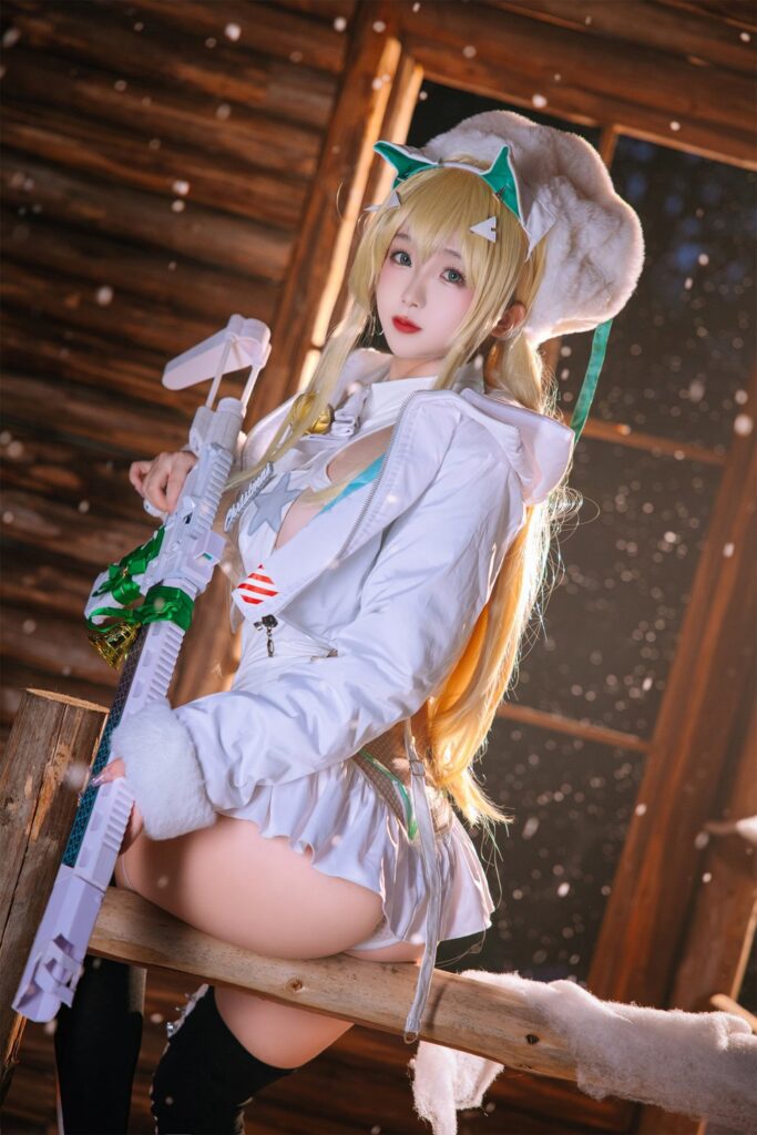 Rupee GODDESS OF VICTORY: NIKKE Cosplay by Rinaijiao