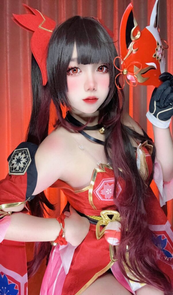 คุณตะวันโชว์ผลงานการแปลงโฉมเป็น Sparkle จาก Honkai: Star Rail 2 Sparkle Honkai: Star Rail Cosplay by Tawan