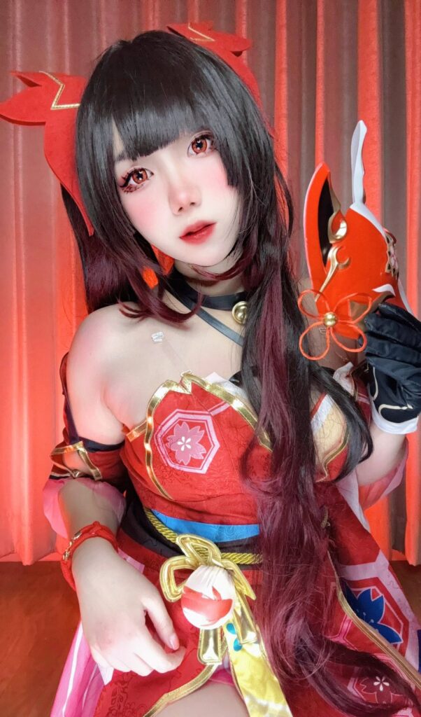 คุณตะวันโชว์ผลงานการแปลงโฉมเป็น Sparkle จาก Honkai: Star Rail 5 Sparkle Honkai: Star Rail Cosplay by Tawan