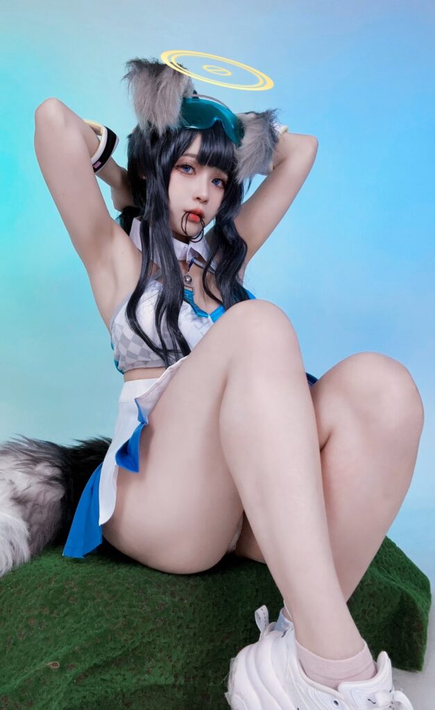 คุณมิรินมาในลุค Hibiki จาก Blue Archive เวอร์ชั่นสาวเชียร์! 4 Hibiki Blue Archive Cosplay by mirin