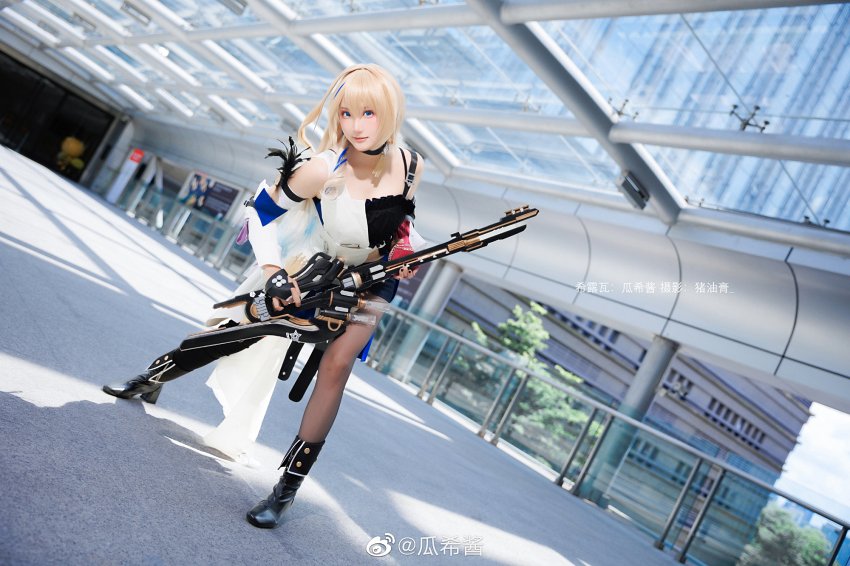 คอสเพลย์ Serval จาก Honkai: Star Rail สวยโดนใจชาวร็อค 6 คอสเพลย์ Serval จาก Honkai: Star Rail สวยโดนใจชาวร็อค