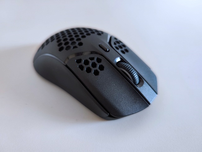 [รีวิว] HyperX Pulsefire Haste Wireless และ HyperX Pulsefire Mat