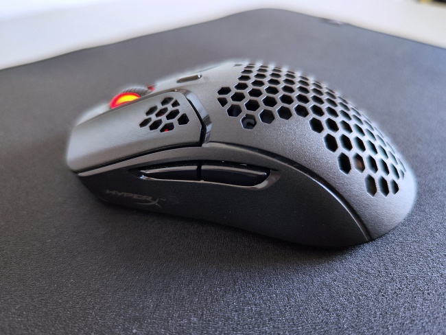 [รีวิว] HyperX Pulsefire Haste Wireless และ HyperX Pulsefire Mat