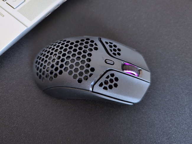 [รีวิว] HyperX Pulsefire Haste Wireless และ HyperX Pulsefire Mat