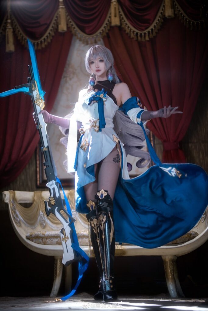 คอสเพลย์ Bronya สุดเฉียบจาก Honkai: Star Rail 3 คอสเพลย์ Bronya สุดเฉียบจาก Honkai: Star Rail