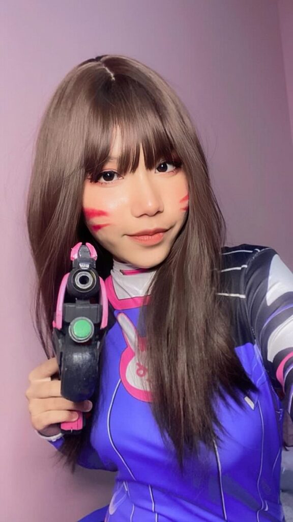 คอสเพลย์ D.Va ฝีมือคอสเพลเยอร์สาวไทย ‘เคย์ญ่า’