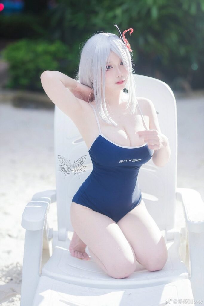 สาวจีนแปลงโฉมเป็น Shenhe จาก Genshin Impact ใส่ชุดว่ายน้ำเที่ยวทะเล 2 สาวจีนแปลงโฉมเป็น Shenhe จาก Genshin Impact ใส่ชุดว่ายน้ำเที่ยวทะเล