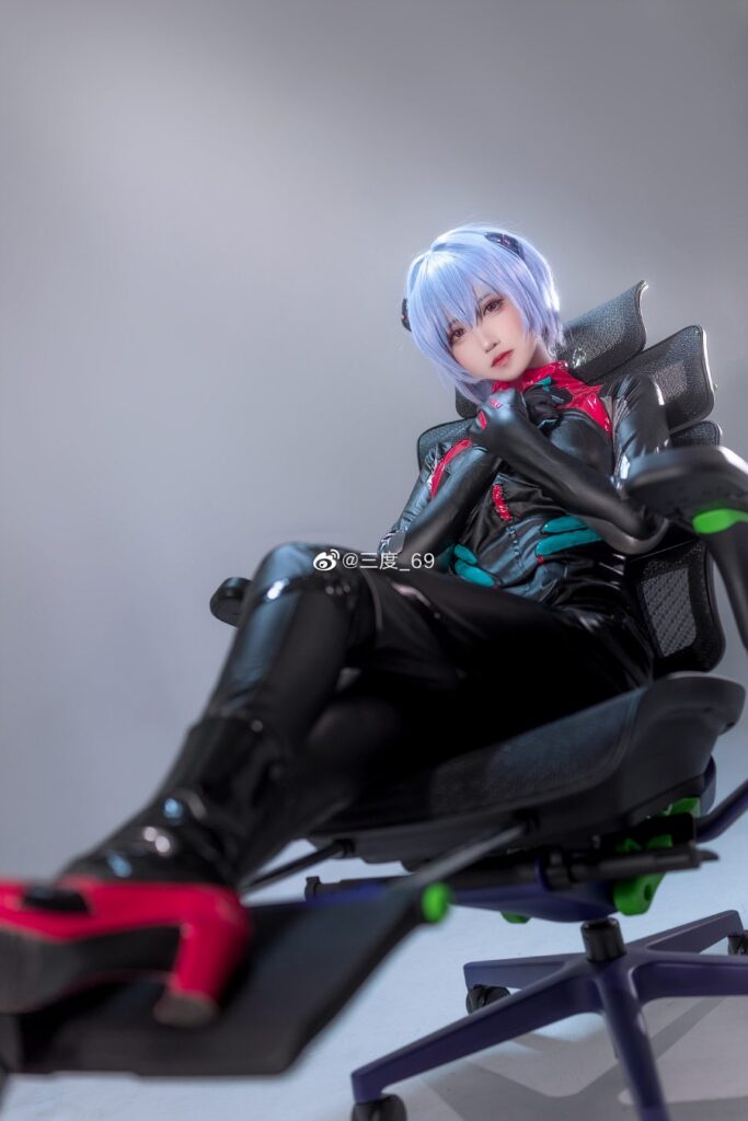 คอสเพลย์ Rei จาก Evangelion เวอร์ชั่น Black & White 9 คอสเพลย์ Rei จาก Evangelion เวอร์ชั่น Black & White