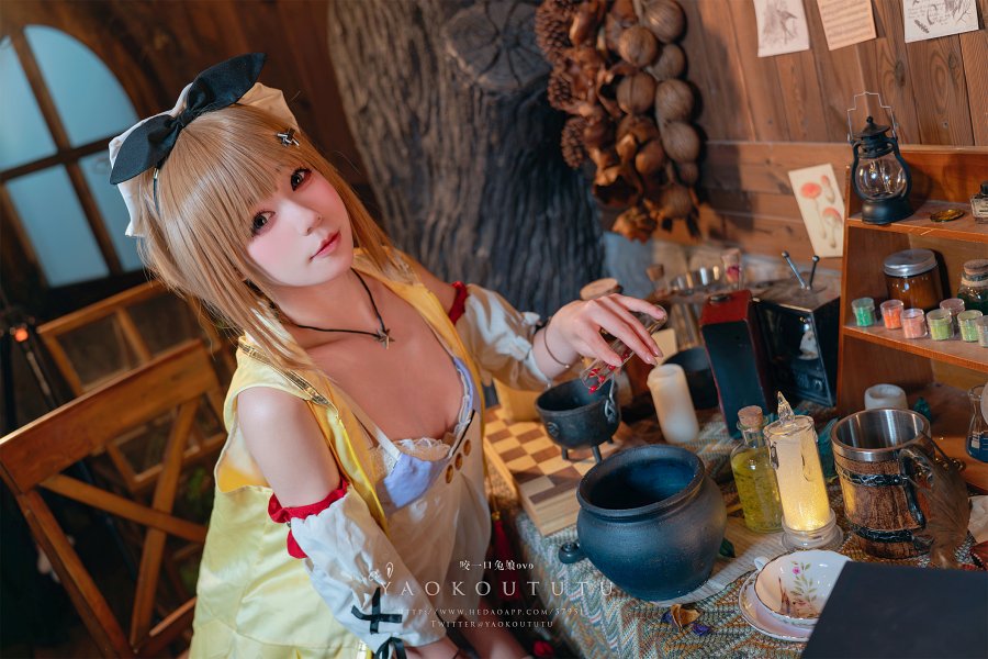 ผลงานการแต่งคอสเพลย์เป็น Ryza จาก Atelier Ryza 9 Ryza Atelier Ryza Cosplay by Yaokoututu