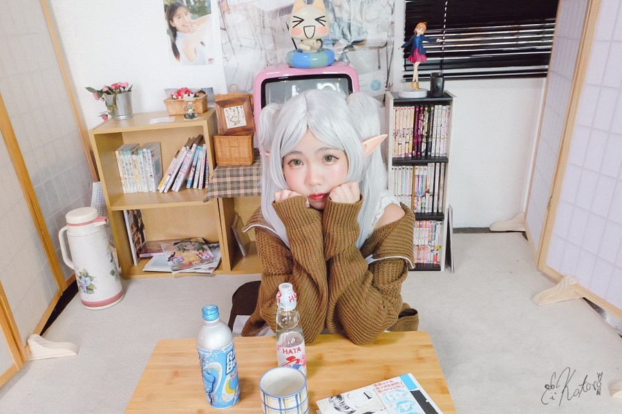 คอสเพลย์ Frieren จาก Frieren: Beyond Journey's End ในชุดนอนที่แสนน่ารัก 7 Frieren Frieren: Beyond Journey's End Cosplay by Karn
