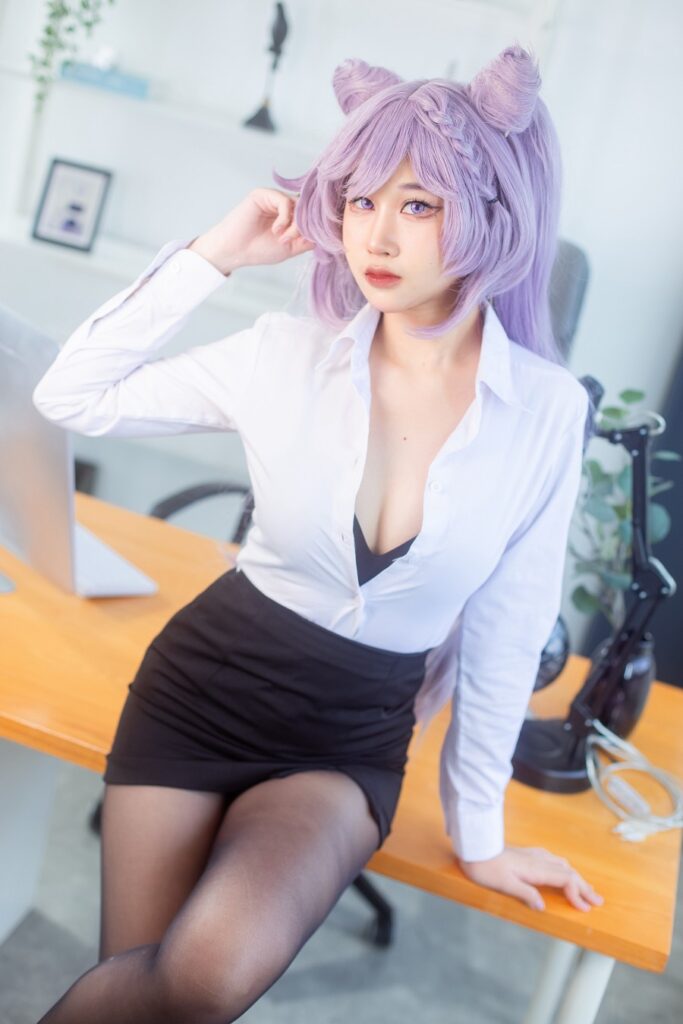 คุณได๋แปลงโฉมเป็น Keqing เวอร์ชั่นสาวออฟฟิศจาก Genshin Impact 3 Keqing Genshin Impact Cosplay by diana