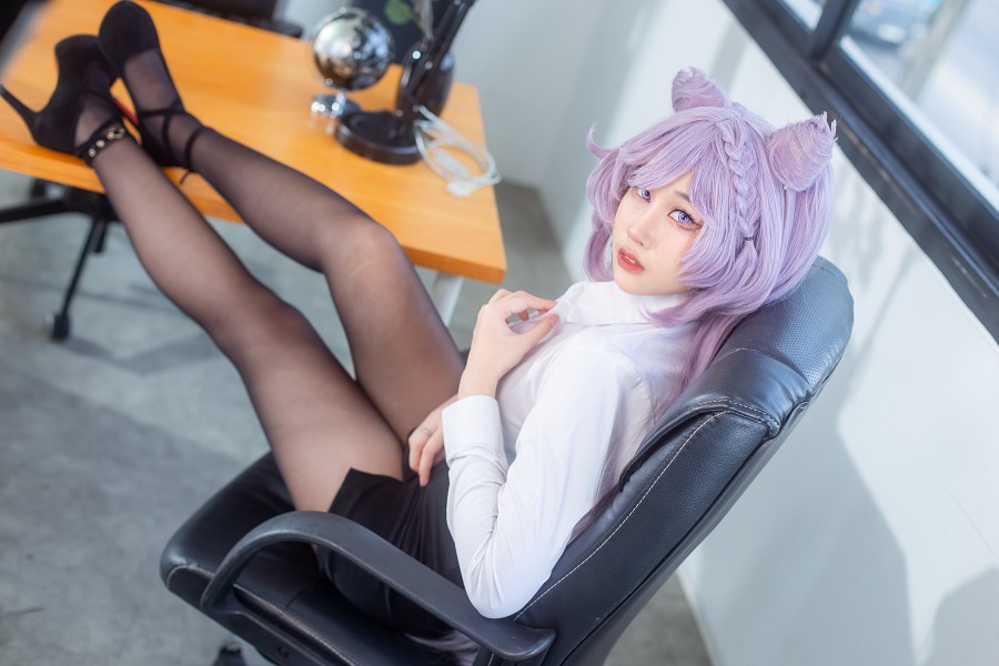 คุณได๋แปลงโฉมเป็น Keqing เวอร์ชั่นสาวออฟฟิศจาก Genshin Impact 4 Keqing Genshin Impact Cosplay by diana