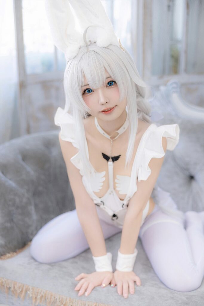 สาวน้อยจากจีนโชว์การแปลงโฉมเป็น Le Malin จาก Azur Lane 2 Le Malin Azur Lane Cosplay by Zhenzhu