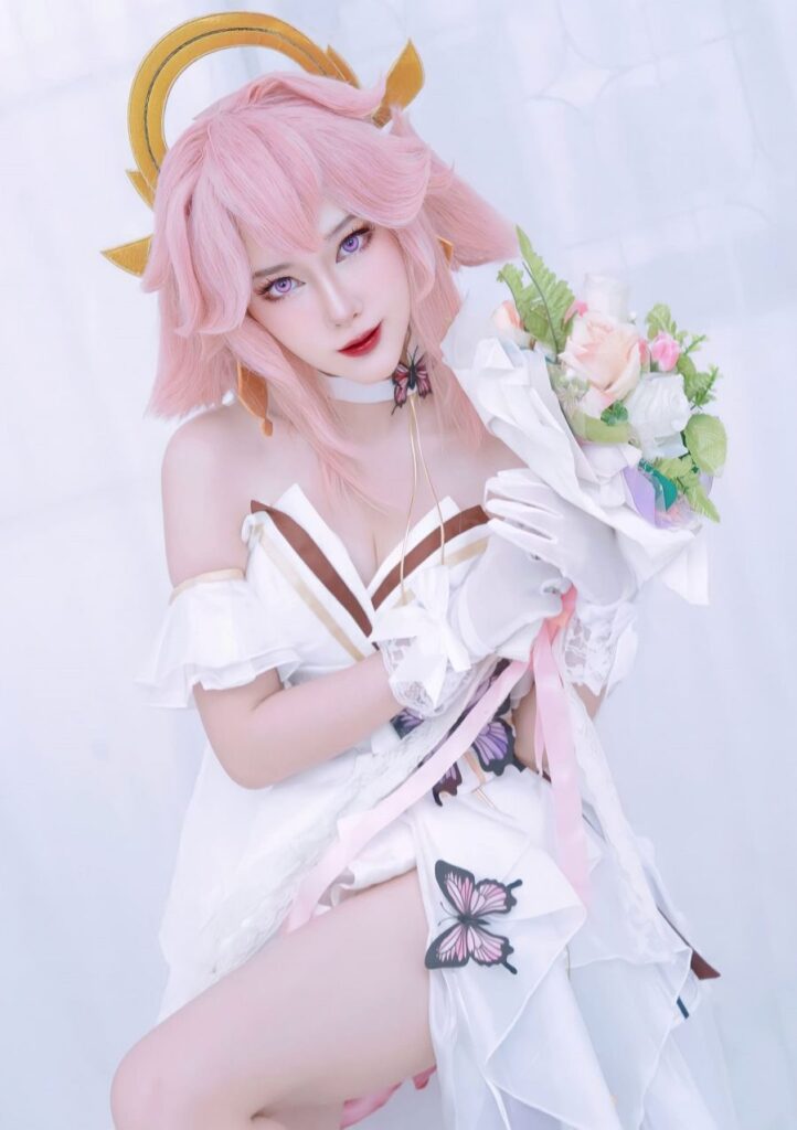 คอสเพลย์ Yae Miko ชุดแต่งงานเวอร์ชั่นคุณชิน 5 คอสเพลย์ Yae Miko ชุดแต่งงานเวอร์ชั่นคุณชิน