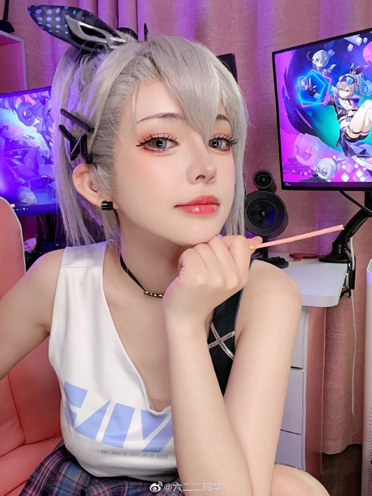 คอสเพลย์ Silver Wolf ในชุดเกมเมอร์สุดชิลล์ 2 คอสเพลย์ Silver Wolf ในชุดเกมเมอร์สุดชิลล์