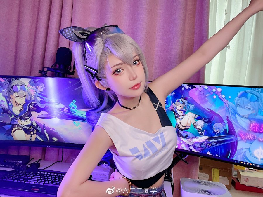 คอสเพลย์ Silver Wolf ในชุดเกมเมอร์สุดชิลล์ 7 คอสเพลย์ Silver Wolf ในชุดเกมเมอร์สุดชิลล์