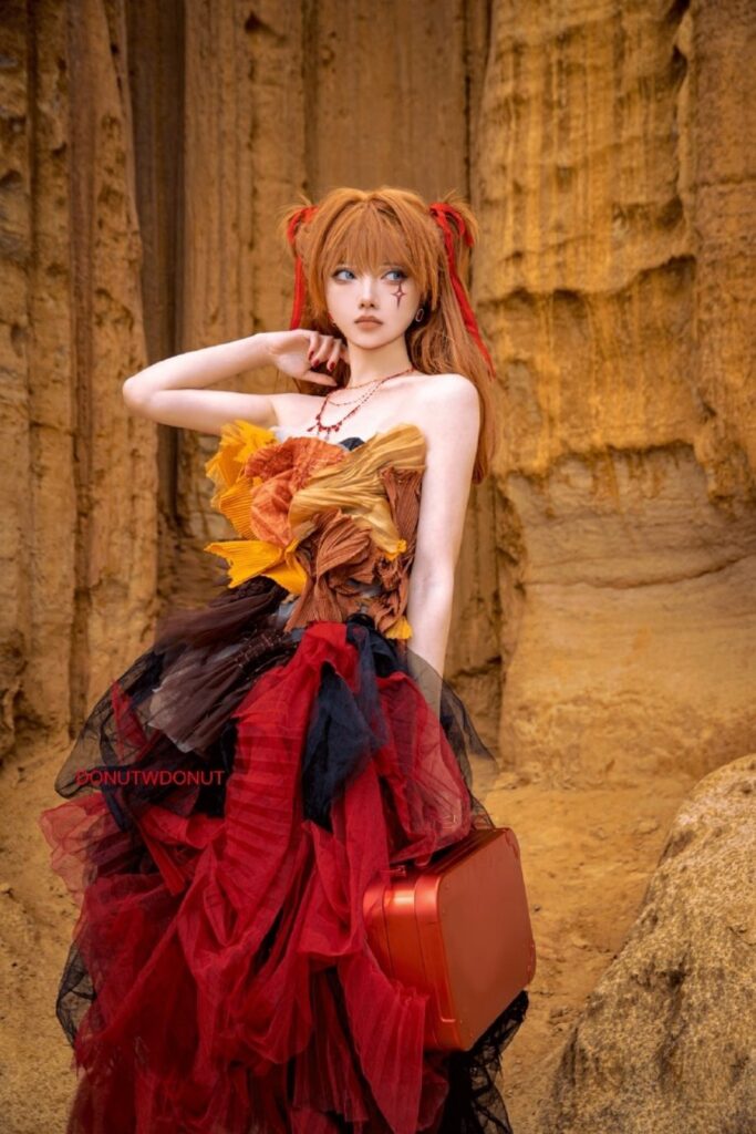 คอสเพลย์ Asuka จาก Evangelion ออกท่องเที่ยว 2 คอสเพลย์ Asuka จาก Evangelion ออกท่องเที่ยว