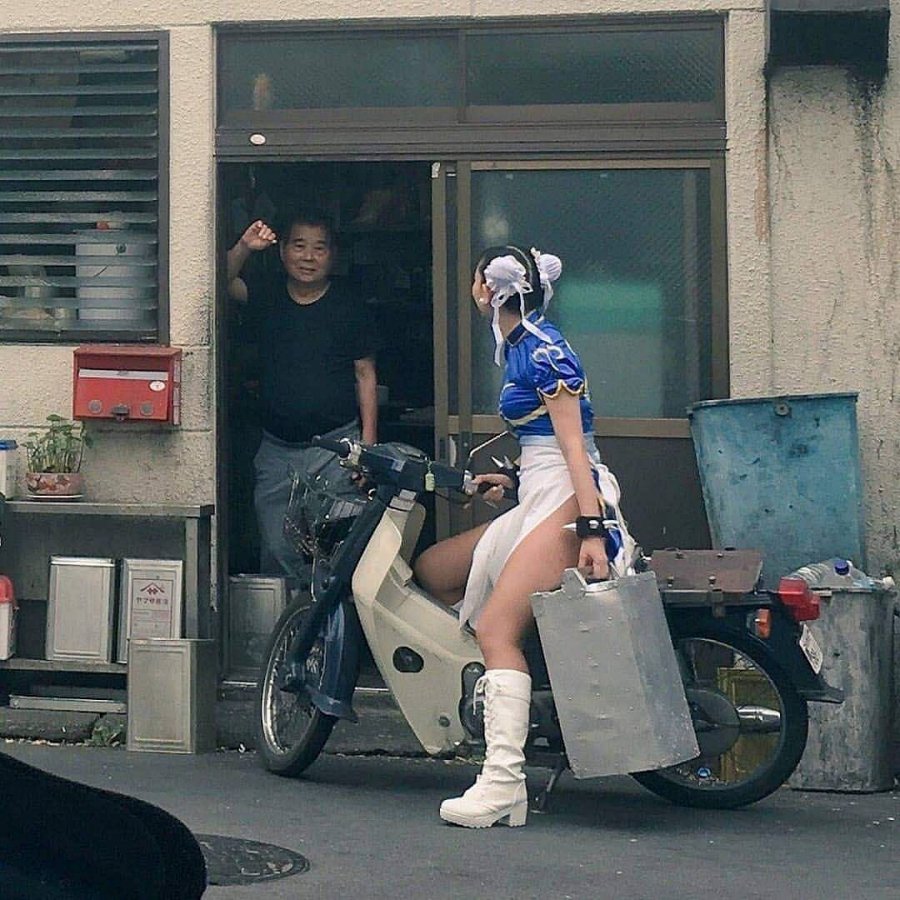 คอสเพลย์ Chun-Li มาเปิดร้านราเม็ง 2 คอสเพลย์ Chun-Li มาเปิดร้านราเม็ง