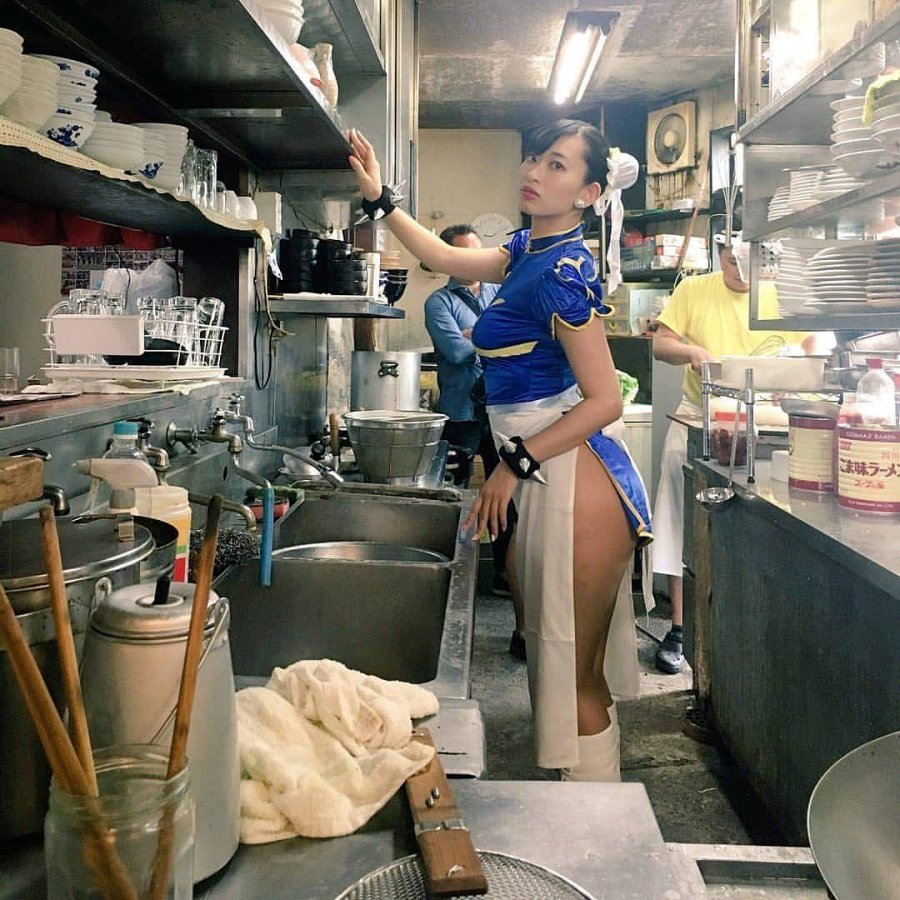 คอสเพลย์ Chun-Li มาเปิดร้านราเม็ง 3 คอสเพลย์ Chun-Li มาเปิดร้านราเม็ง