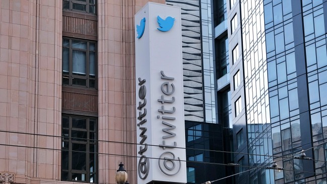 พนักงาน Twitter ออกมาให้ข้อมูลว่าได้รับการจ่ายเงินเดือนช้ากว่าปกติ 2 พนักงาน Twitter ออกมาให้ข้อมูลว่าได้รับการจ่ายเงินเดือนช้ากว่าปกติ