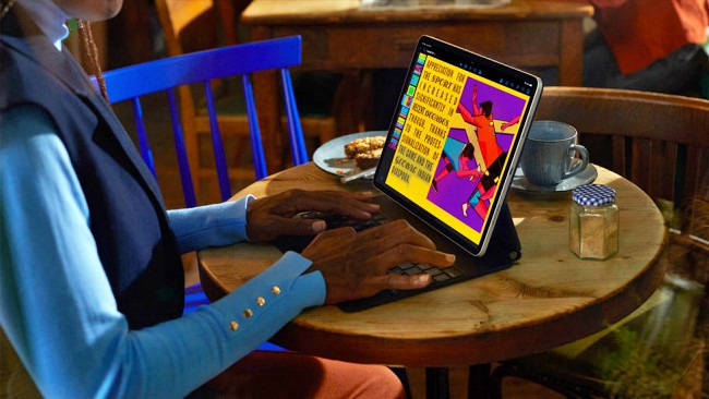 เผยโฉม iPad Pro รุ่นใหม่มาพร้อมชิปเซ็ตตัวแรง Apple M2 2 เผยโฉม iPad Pro รุ่นใหม่มาพร้อมชิปเซ็ตตัวแรง Apple M2