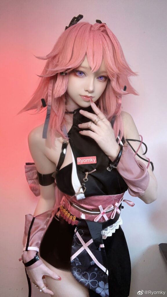 คอสเพลย์ Yae Miko เวอร์ชั่นสุดเฟี้ยวจากสาวจีน