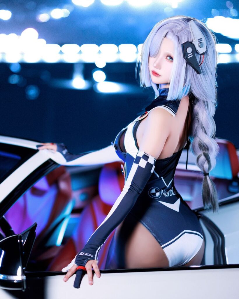 คอสเพลย์ Shenhe จาก Genshin Impact เวอร์ชั่นสายซิ่ง 3 คอสเพลย์ Shenhe จาก Genshin Impact เวอร์ชั่นสายซิ่ง