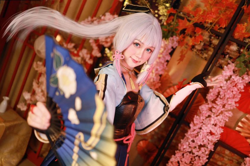 คุณโชแชงแปลงโฉมเป็น Ayaka จาก Genshin Impact ในลุคสุดเท่ 4 Ayaka Genshin Impact Cosplay by Shoshang