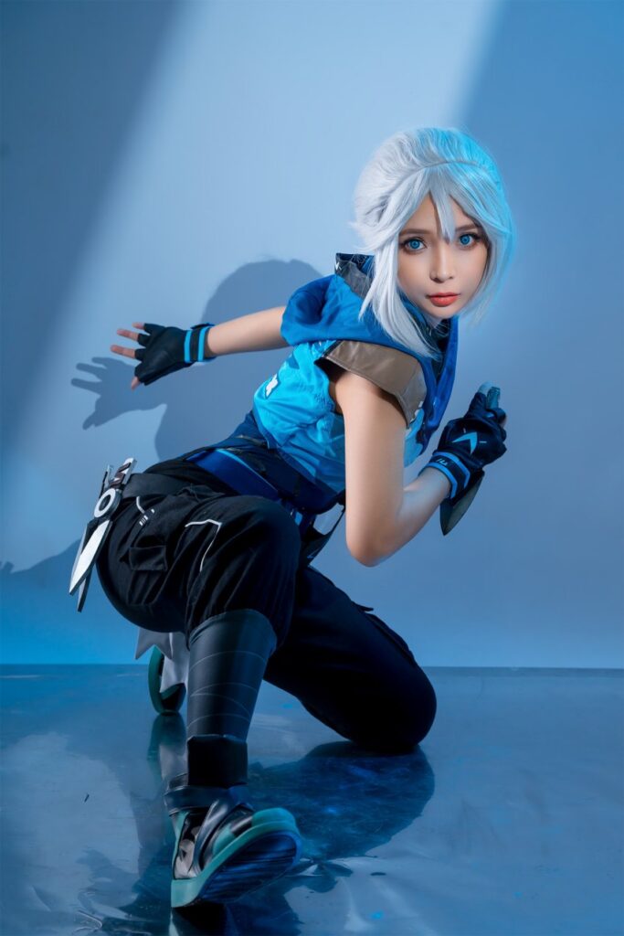 คอสเพลย์ Jett จาก VALORANT ที่มาครบ 2 เวอร์ชั่นโดนใจ 4 Jett VALORANT Cosplay by Umeko J