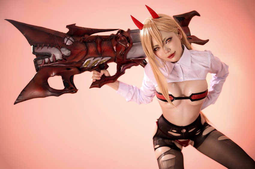 Power Chainsaw Man Cosplay by ZinieQ