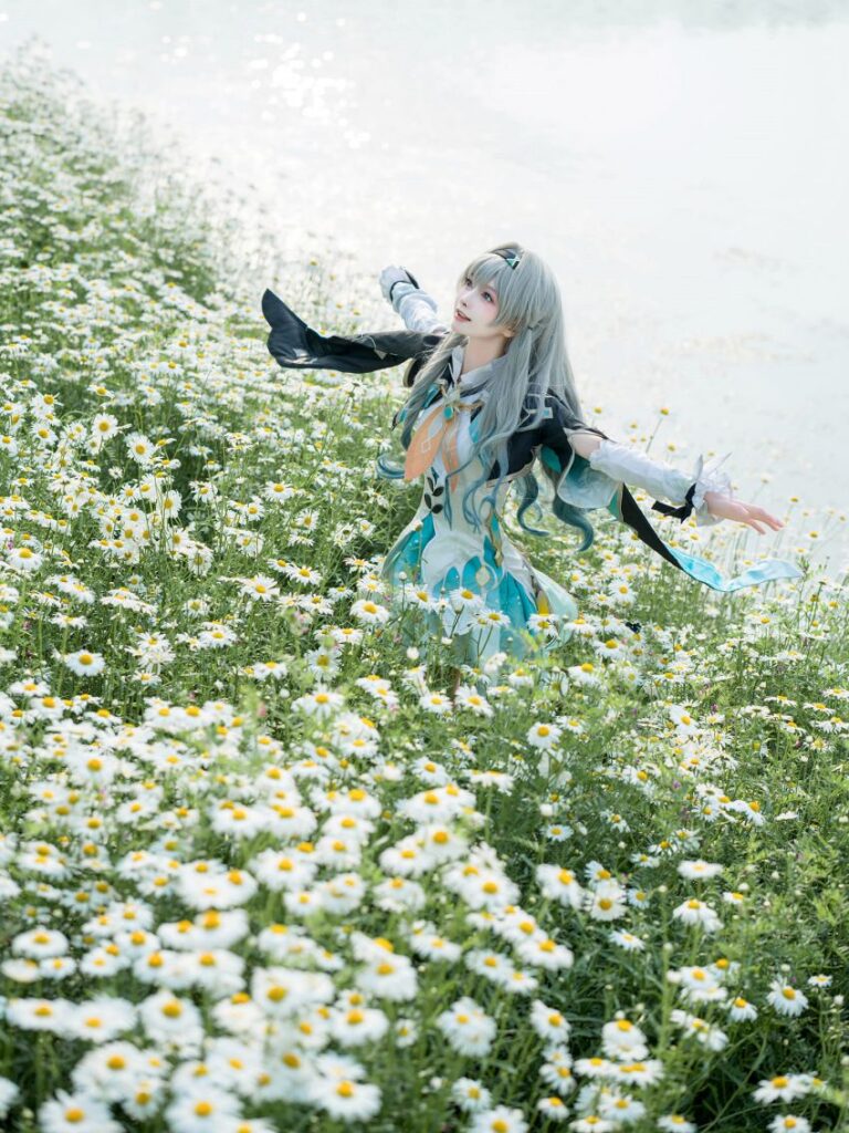 สาวจีนสุดคิ้วท์แปลงโฉมเป็น Firefly จาก Honkai: Star Rail 8 Firefly Honkai: Star Rail Cosplay by stx7fan