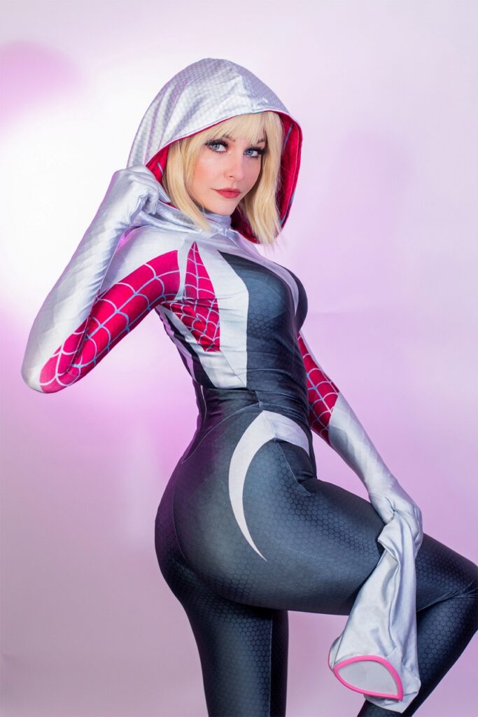 Spider-Gwen Spider Verse by Ri Care