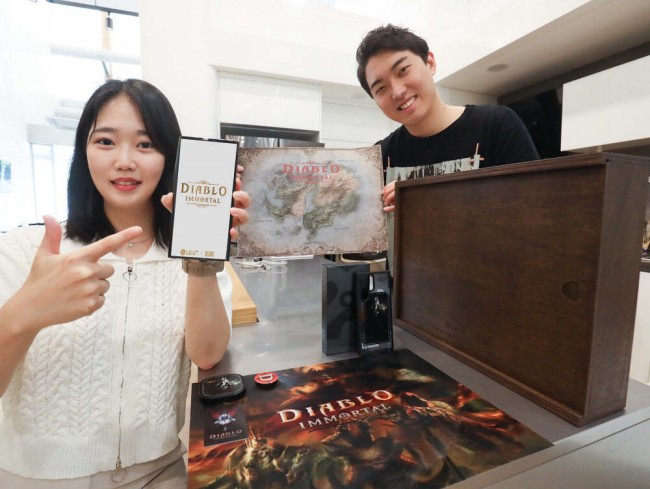 เปิดตัวรุ่นพิเศษ Samsung Galaxy S22 Diablo Immortal Edition