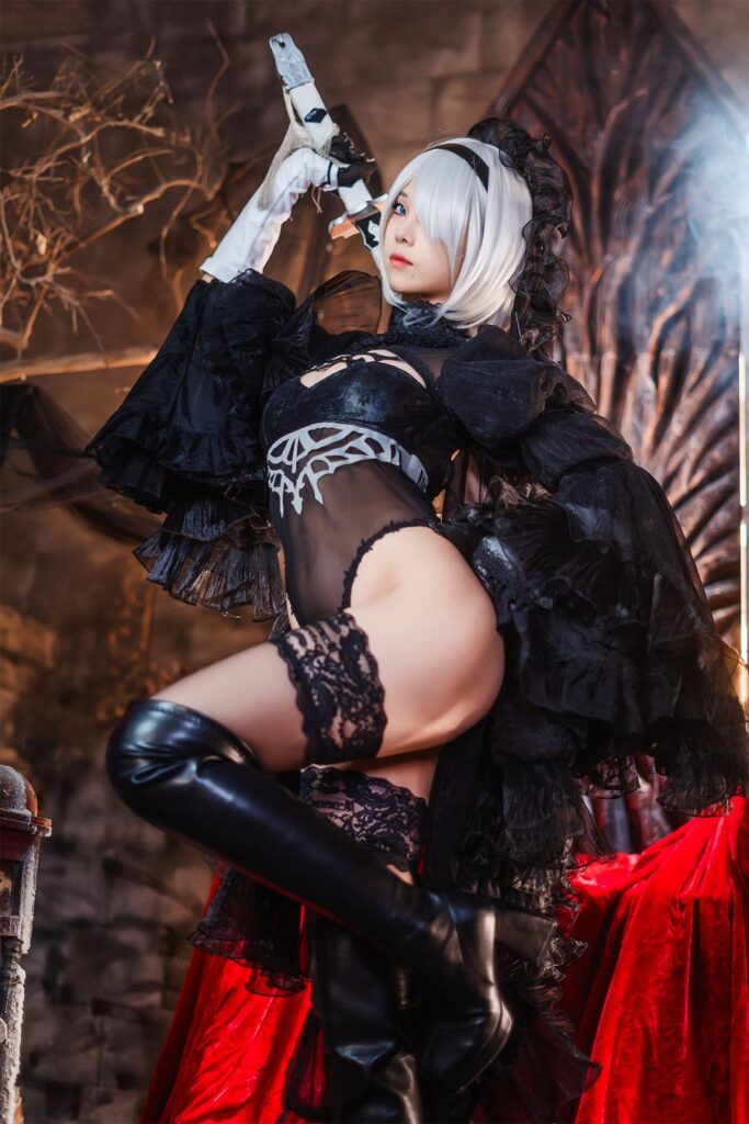 คอสเพลย์ 2B จาก Nier: Automata ในชุดสีดำโชว์ผิวขาวโดนใจ 2 2B Nier: Automata Cosplay by Meeu