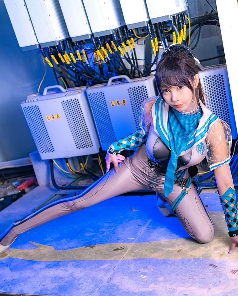 นางแบบสาวเกาหลีแปลงโฉมเป็น Eve จาก Stellar Blade 4 Eve Stellar Blade Cosplay by Zoe So